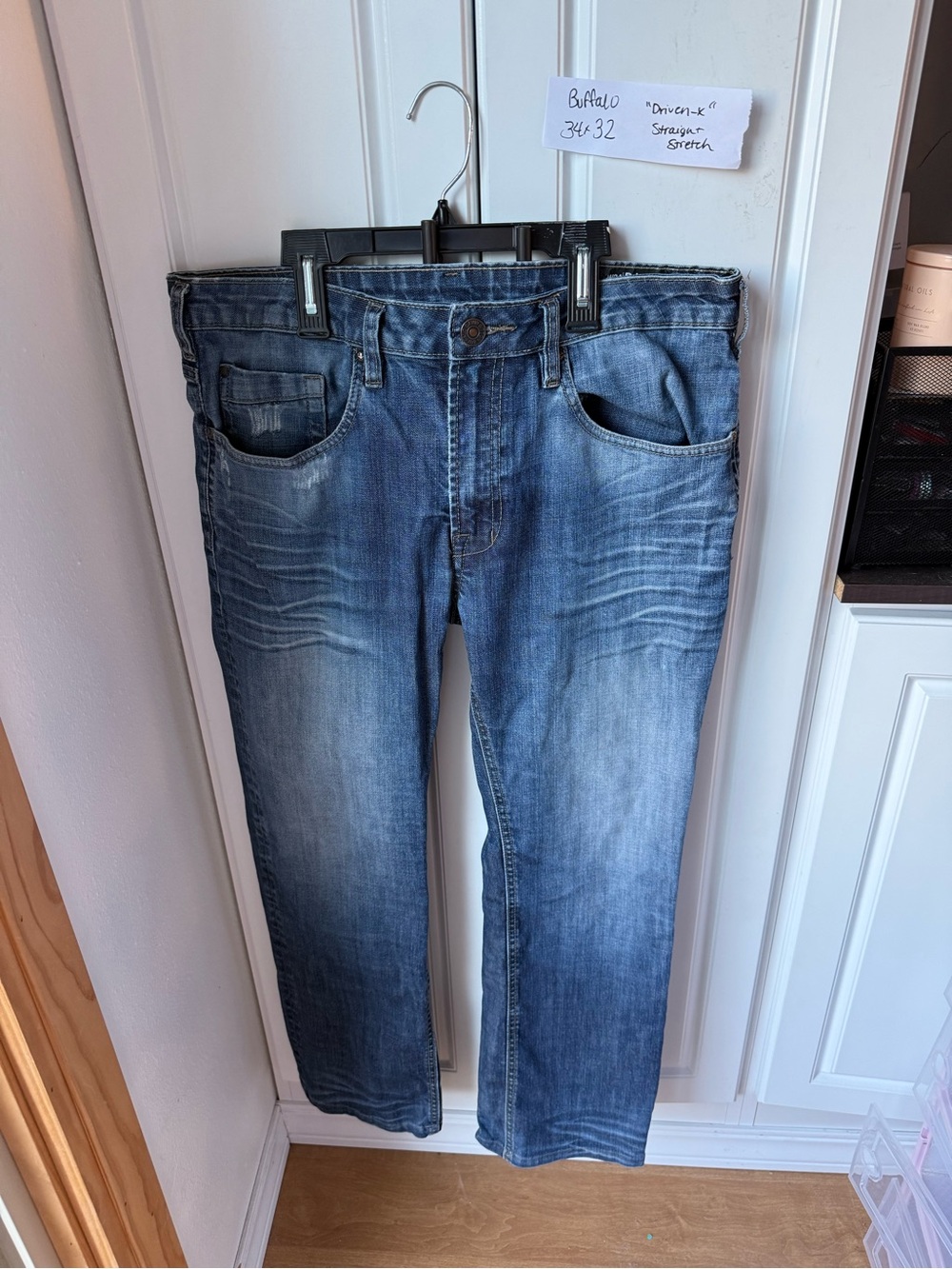 Buffalo David Bitton Men's Slim Straight Jeans in Faded Blue size 34x32 (G1)